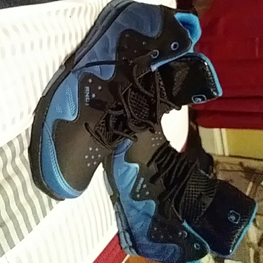 And 1s - Picture 2 of 5